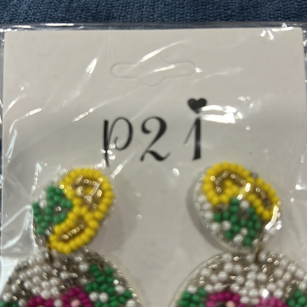 P21 Women’s Beaded Dangling Oval Beaded Flamingo Earrings Multicolored Tropical - Picture 3 of 4